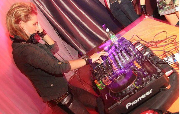 фотка зала Ночные клубы Joy Party  Краснодара