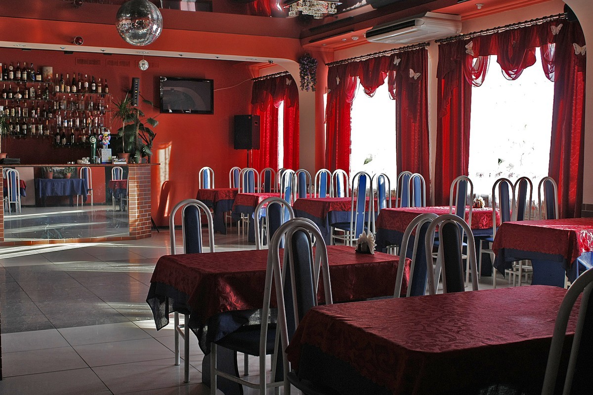 фотка зала Кафе Шахерезада на 70 посадочных мест номеров Краснодара